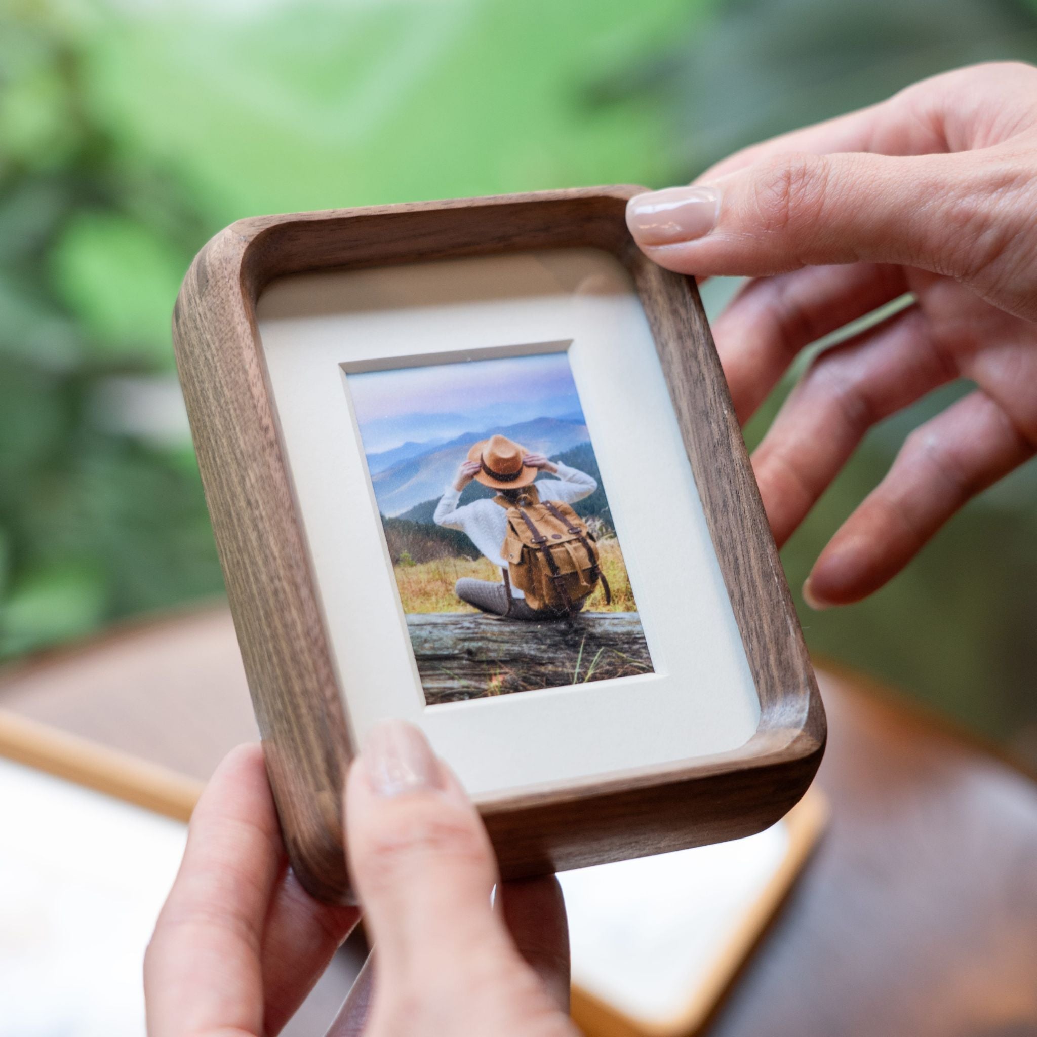 Tenon Series Mini Picture Frame – Black Walnut | Mortise & Tenon Solid
